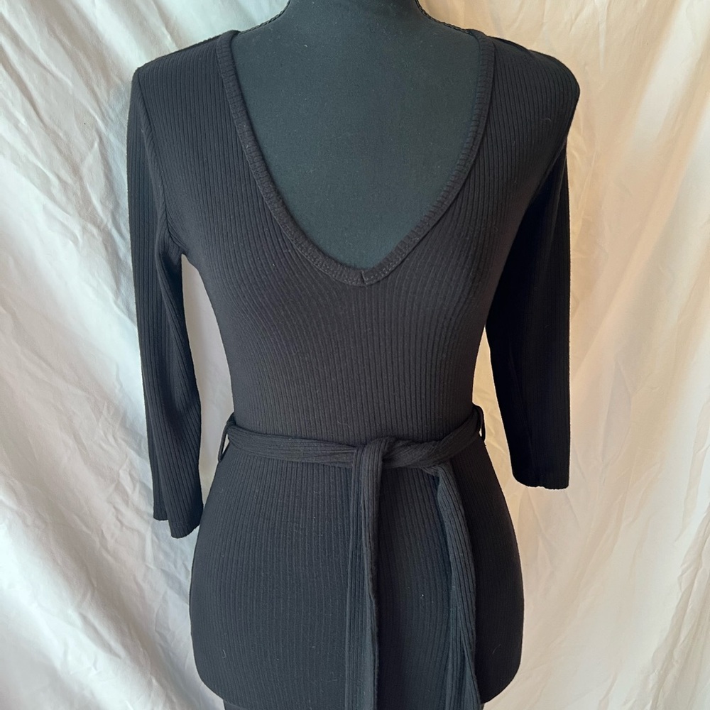 Black Ribbed V-Neck Dress with Belt